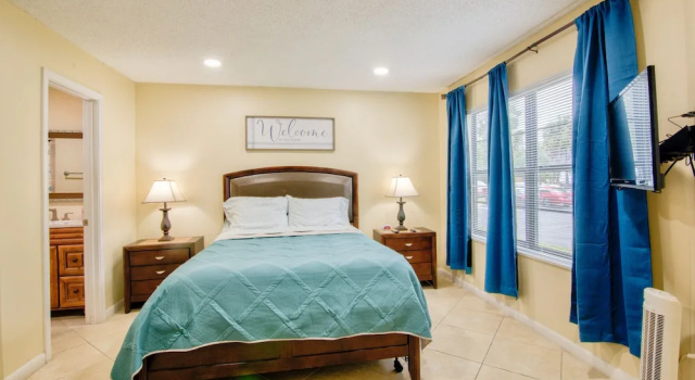 Апартаменты 3608 Apartment with 3 swimming pools , Near Disney world.