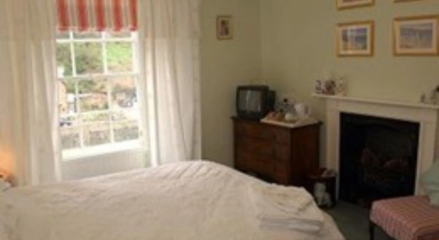 Hillside House - Guest House