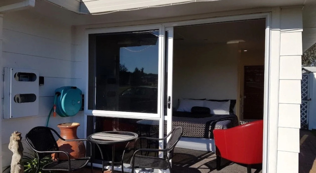 Annandale Accommodation, Забронировать Дом для отпуска Коттеджи Lake Taupo, Коттедж