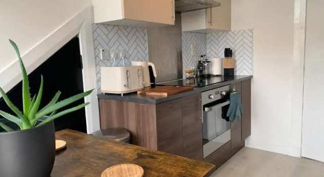 Апартаменты Lovely 2 Bedroom Apartment in Central Location