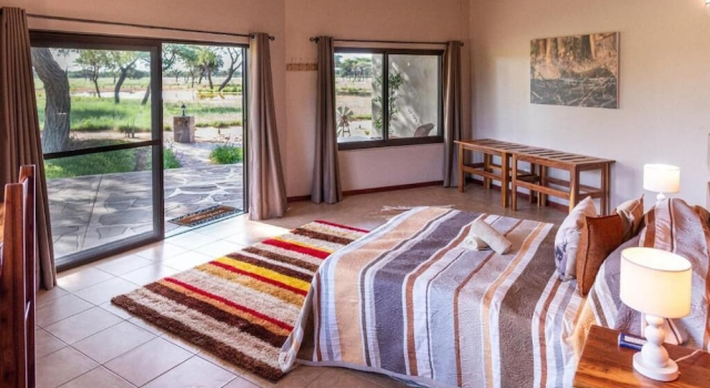 Africa Awaits Lodge