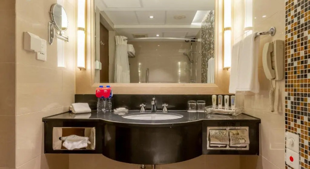Двухместный номер Standard Crowne Plaza Shanghai by IHG