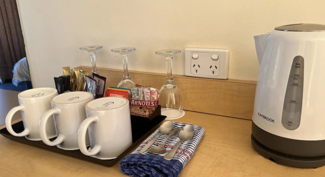 Четырёхместный семейный номер Standard Stay at Alice Springs Hotel