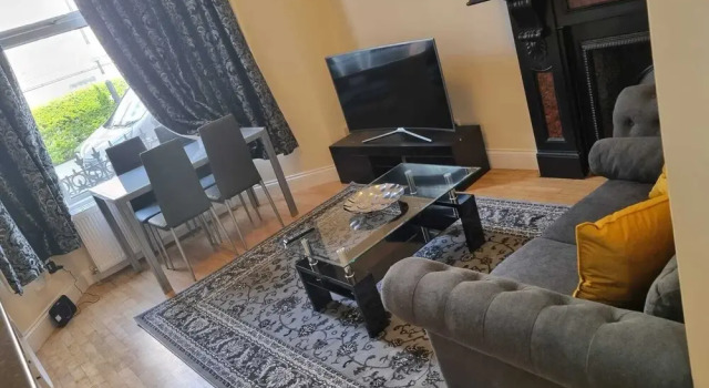 Spacious Centrally Located One Bed