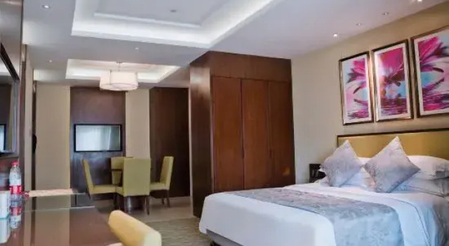 Люкс Executive New Regent Hotel