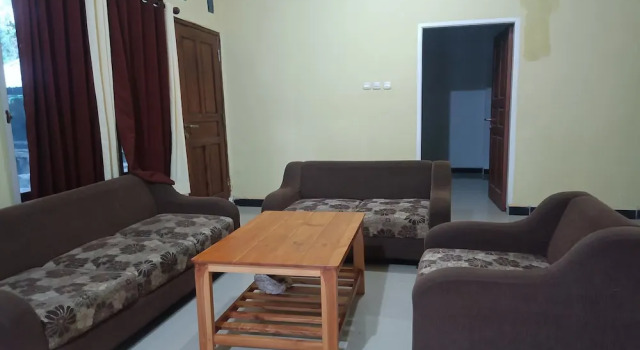 Hotel O Penginapan Annisya Near SMA Negeri 2 Mataram, Rezervovat Hotel Hotely v Mataram s parkováním, Parkování