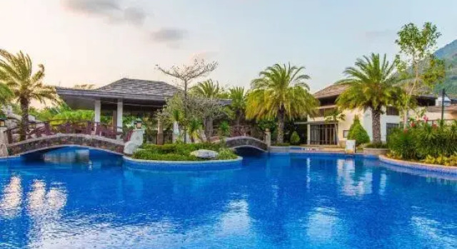 Jinnian Pool Holiday Villa, Book Villa Sanya Hainan