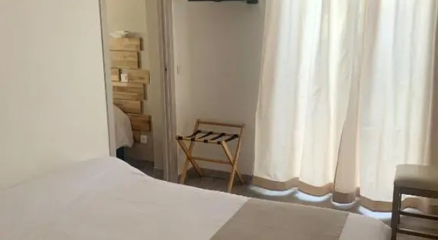 Семейный номер Standard с частичным видом на море Hôtel Beau Soleil
