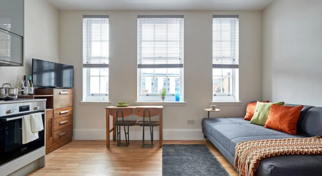 Stylish Studio Flat in Kings Cross, Забронировать Отель Отели Англии 3 звезды, 3*
