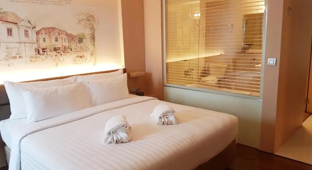 Люкс Premium Parinda Hotel - near Benjakitti Park & Queen Sirikit National Convention Center