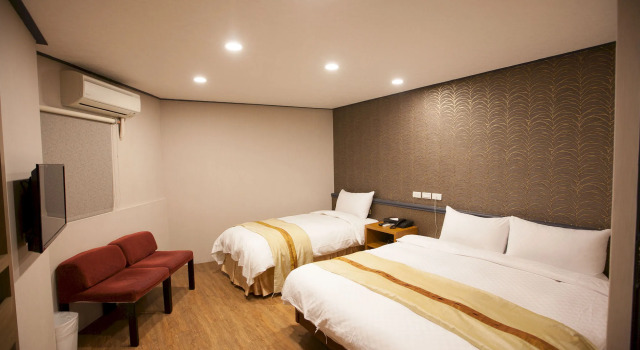 Original Spring Hotel, Prenota Hotel Hotel a Jiaosi con parcheggio, Parcheggio