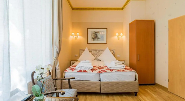 Standart oda Arbio I Parlamento Rooms