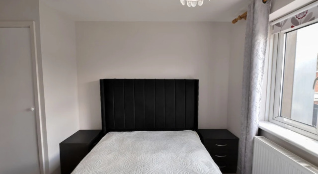 Immaculate 2-bed Apartment in Isleworth by River, Varaa Huoneisto Asunnot kohteessa Merseyside, Huoneisto