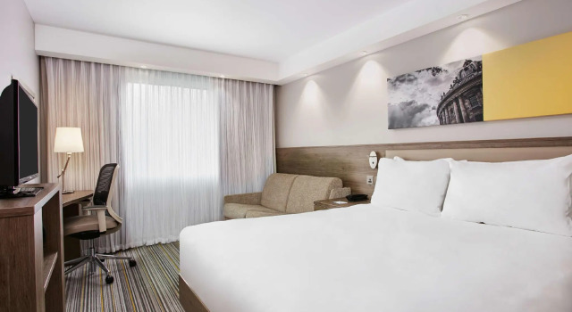Двухместный номер Standard Hampton by Hilton Oxford