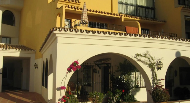 Cabopino, Забронировать Апарт-отель Отели Кабопино 3 звезды, 3*