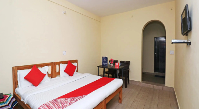 OYO 28100 Rajveer Guest House, Rezervovat Penzión Almora Uttarakhand
