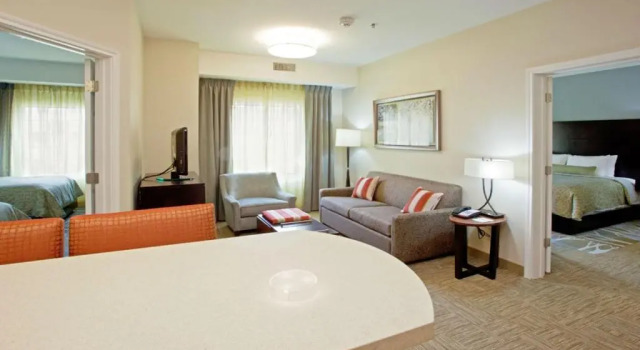Четырёхместный номер Standard Staybridge Suites - Johnson City by IHG