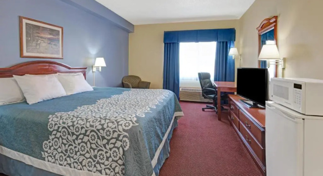 Номер Standard Days Inn by Wyndham Laramie