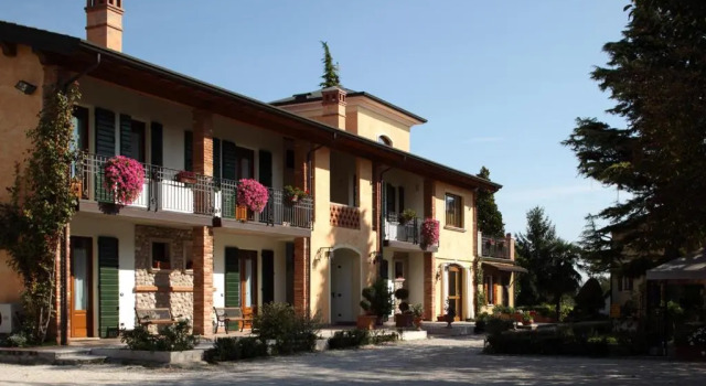 Le Vigne di Adamo, Buchen Sie Hotel Volta Mantovana Lombardei