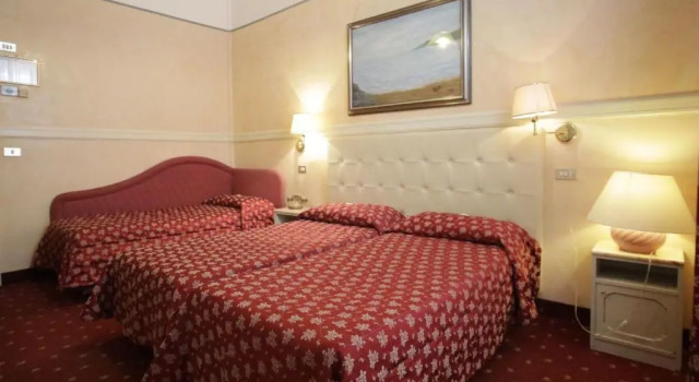Трёхместный номер Hotel Vienna Ostenda e Ristorante il Danubio