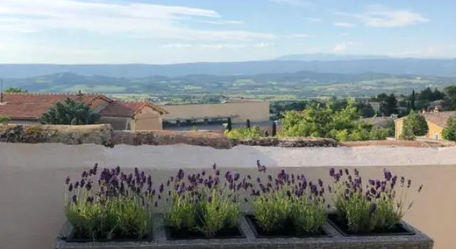 Provence Luberon Bonnieux location gite chez Marcelle