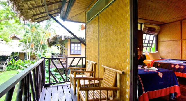Двухместный номер Superior с балконом Hmong Hilltribe Lodge