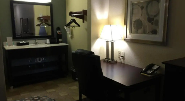 Номер Standard Pearsall Inn and Suites