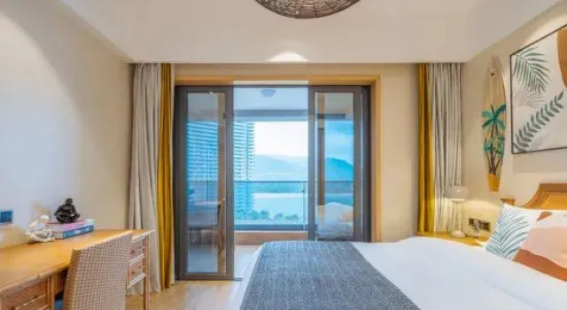 Люкс Luxury с 2 комнатами с балконом и с видом на море Wanning · Qihai Surfing Scenic Apartment (Sunac Riyue Bay)