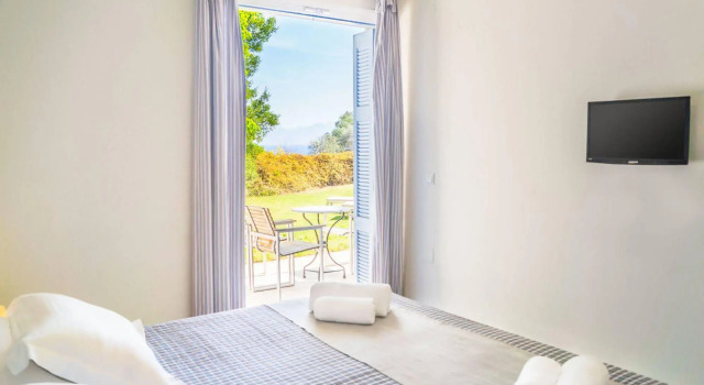 Armonia Bay Hotel, Book Hotel Kokkari 