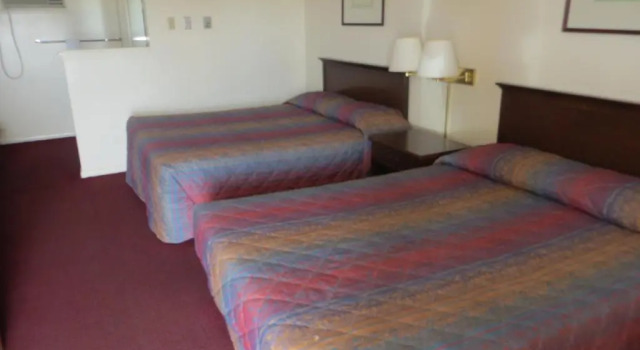 Четырёхместный номер Standard Travelers Lodge