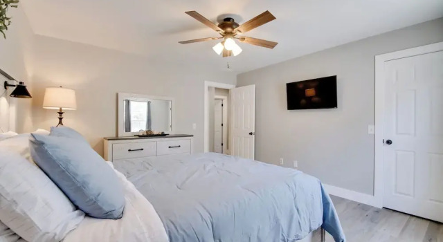 Delightful Townhouse w/ Patio & Shared Yard!, Забронировать Отель Отели Table Rock Lake 3 звезды, 3*