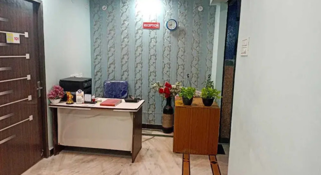 iROOMZ Lake View Palace, Rezerwuj Hotel Hajdarabad 
