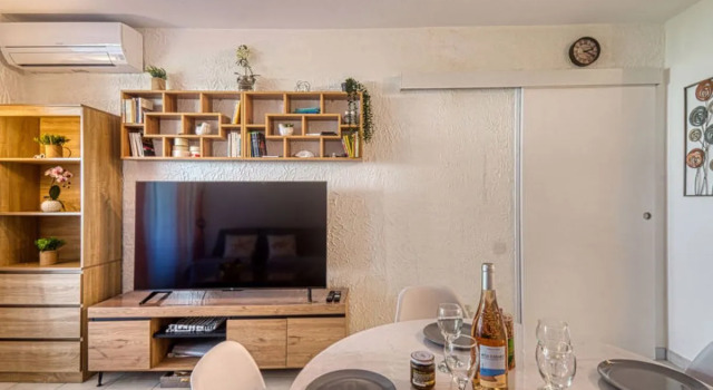 Le Cesarée 33671, Забронировать Отель Фрежюс Var coast, рядом с Plage de Vénus