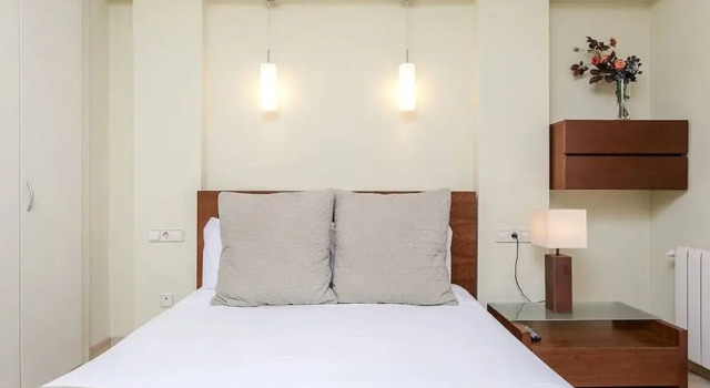 Elegant 3 Bed With Views of Sagrada Familia, Забронировать Апартаменты/квартира Апартаменты провинции Барселоны, Апартаменты/квартира