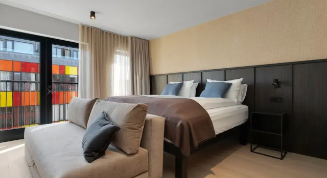 Студия Strand Hotel Apartments