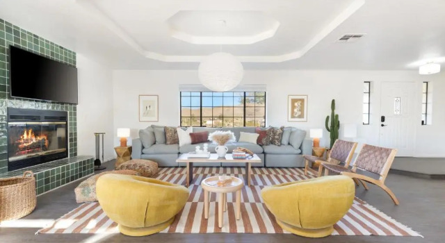 Mojave Moon by Avantstay Modern & Bright JT Home in Great Location w/ Pool & Hot Tub, Buchen Sie Ferienhaus Yucca Valley Joshua-Tree-Nationalpark