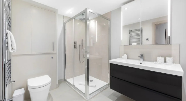 The Queen's Club Escape - Modern 2bdr With Private Garden, Забронировать Отель Отели Англии 3 звезды, 3*