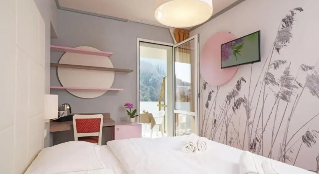 Двухместный номер Comfort с балконом Hotel La Perla - Bike Hotel