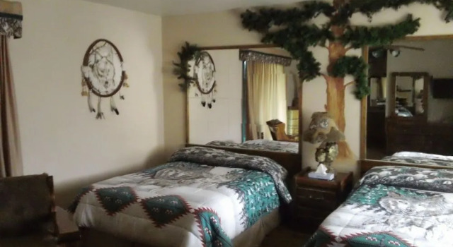 Bonnie Springs Ranch Motel, Boek Motel Hotels in Missouri met zwembad, Zwembad