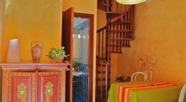 Clelia Case Centro Storico, Buchen Sie Hotel Ustica Italien