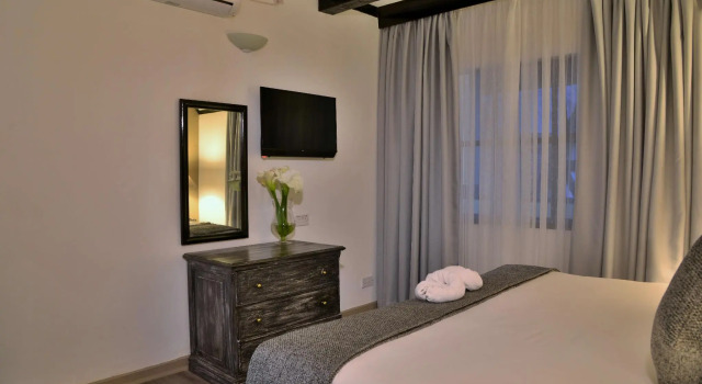 Люкс Cresta Churchill Hotel