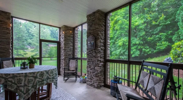 Апартаменты Scenic 2BR Condo w Porch Pool Near Slope Trails