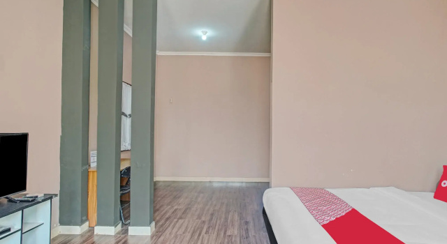 Двухместный номер Deluxe Hotel O Enggal Near Gor Saburai Formerly Hotel Pelangi