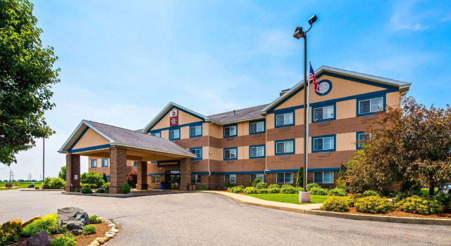 Кровать в общем номере Best Western Plus Brandywine Inn & Suites
