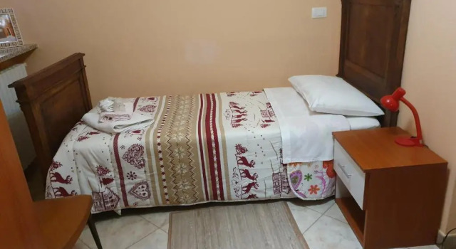 B&B del Borgo, Boek Bed and Breakfast Hotels in Mondole Ski met parkeren, Parkeren