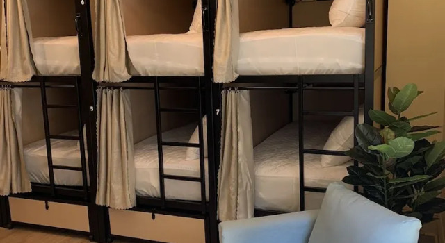 Кровать в общем номере Auberge Jeunesse QBEDS Hostel
