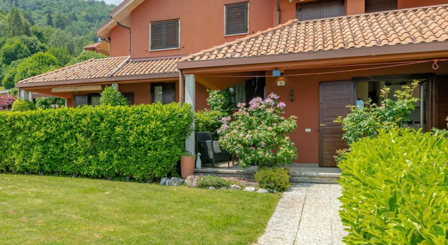 Апартаменты Panorama Lake and Garden by Wonderful Italy