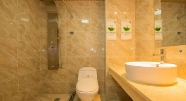 Семейный номер Standard Thank Inn Chain Hotel Sichuan Normal University Chenglong