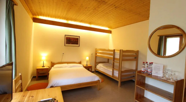 Четырёхместный номер Standard Hotel Roc et Neige