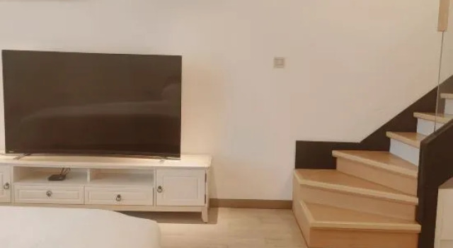 Двухместный люкс с 2 комнатами с красивым видом из окна Wuxiang LOFT Seaview Holiday Beauty Hotel (Shenzhen Bohai City V Mansion)